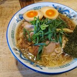 もんど - 蔵出し醤油味玉入り麺大盛1.5倍990円