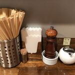 創作麺工房 鳴龍 - 調味料