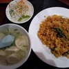 台湾風味　満福楼 - 料理写真:ピリ辛チャーハンと水餃子のセット　880円(税込)