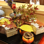 銀座 しのはら - 八寸：大根あわび、海老、柿なます、すっぽんのエンガワ、庄内麩、菊とほうれん草お浸し、あまご南蛮漬け