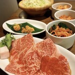 Yakinikubarumaruushimeat - 