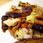 Ootoya - 茄子・キャベツ・人参が入って、野菜不足の解消にぴったり♪ 十八穀米を選べば、さらに健康度アップ
