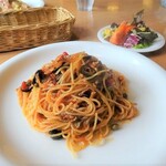 ビストロ レザン  - プッタネスカ950円＋税10％