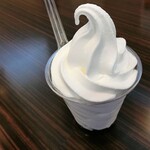 フレッシュベーカリー 焼きたてパン工房 - 牧場直送ソフトクリーム