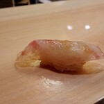 すし処 みや古分店 - 明石鯛昆布〆