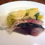 ラ･マンチーナ - 炙り鯖と新玉葱のカルパッチョ