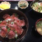 Tajimagyuu hommamon - ローストビーフ丼
