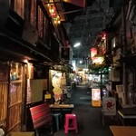 Yakitori Ebisu - 闇市のような裏路地