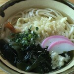 万平 - えび天うどん、税込460円