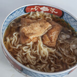 中村製麺所 - "平打饂飩（ひらうちうんどん）"を"狐温飩（×けつねうろん、〇きつねうどん）"に