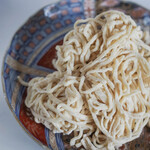 中村製麺所 - 全粒粉（ひきぐるみ）の"平打饂飩（ひらうちうんどん）"、三玉（みたま）