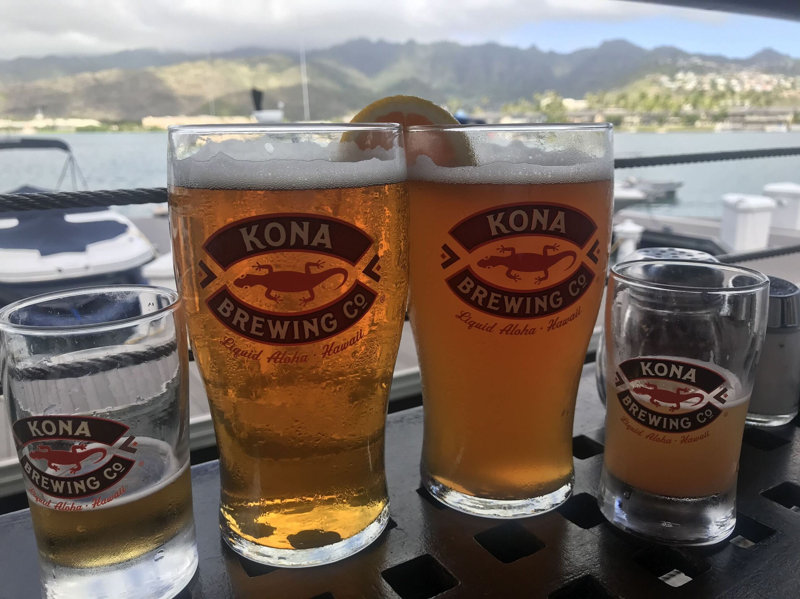 写真 : Kona Brewing Company Koko Marina Pub （コナブリューイング