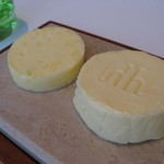 オーベルジュ・ド・リル ナゴヤ - 2種類のバターにもロゴマーク