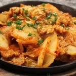 味ちゃん - 豚キムチ炒め。間違いない美味しさ！ごはんにもお酒のおつまみにも！