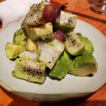 二◯加屋長介 - 