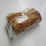 MAISON KAYSER Cafe - ハムとエメンタールチーズのサンド（ハーフ）292円