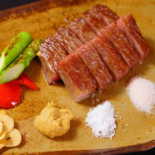 Kobe beef course *Uses A5 (BMS value 8 or 9)