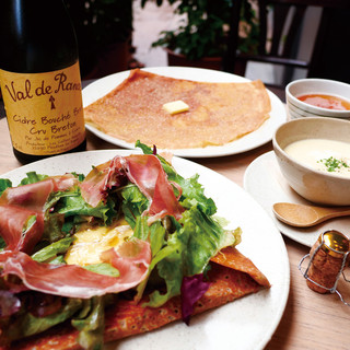 11時30分〜スープ＋スペシャルガレット＋クレープ+ドリンク