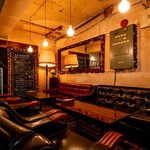 肉バル×チーズ シュラスコ ボンバーミート 新宿店