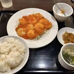 Chuukaryourimiyabi - 週替わりランチ　エビチリ定食 880円