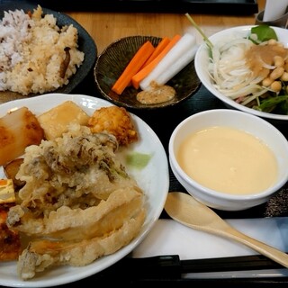 Kinoko&vegetable 一粒万平_0