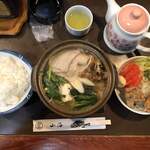 Sankai - 2019/12/06
                山海おまかせ定食 1,500円
                豚味噌鍋、刺身二品、唐揚げ、サラダ