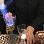 アンツ ミールズ アンド コーヒー バー - 