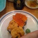 赤羽 トロ函 - イウラウニぶっかけ寿司