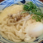 丸亀製麺 - チーズ窯玉（490円）