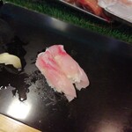 新亀寿司 - 鯛