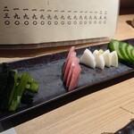 お出汁で食べる串かつと釜めしの専門店 ぎん庵 - お口なおしにつけ盛り(´∀｀)