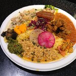 アジアごはんとスパイスカレー アドゥマン - 全盛り