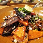 自然派中華 クイジン - 秋刀魚と焦がし葱 平打ち麺の香ばしい和えそば