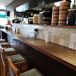 自然派中華 クイジン - 店内　カウンター席