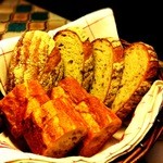 ビストロ　アルパイン - 当店で提供している、大船カルヴァのパン