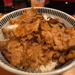 東京チカラめし - 焼き牛丼 (大) (380円)