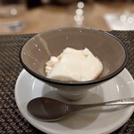 東京チャイニーズ 一凛 - 杏仁豆腐