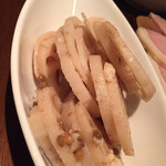 Abats. - 蓮根のサラダ　さっぱりしているので口直しにちょうど良い