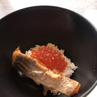 Dining & Bar TENQOO - 朝食ビュッフェ２８００円（総額）。〆の鮭といくらご飯。間違いのない美味しさです（╹◡╹）