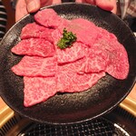 焼肉問屋 牛蔵 - 2019年11月　上もも
