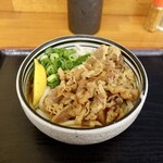 麺処 綿谷 - ［2019/11］牛肉ぶっかけ・あつ・小(430円)