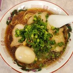 麺や二代目 夜来香 - 〝本日の限定〟背脂こってり醤油ラーメン+味玉