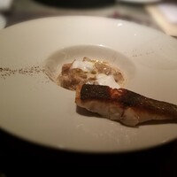 オステリア ブッビーノ - 長崎県五島列島産伊佐木のソテー　和栗とイタリア産ボルチーニ茸を使ったクリームソース　カプチーノ仕立て