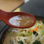 ラーメンたけちゃん - あっさりテイスト、胡麻が良い感じ♪