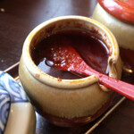 ニャハンセンヴィエット  - 卓上調味料のチリオイル