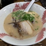 ラーメン龍の家 - とんこつ純味です。(2019年12月)