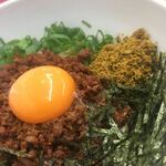 せんだが家 まぜそば - 黄（まぜそばカレー味）アップ