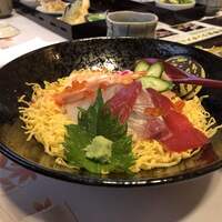 すし処 初音 - 海鮮丼