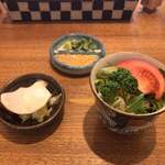 とん唐てん - サラダ お漬物 薬味