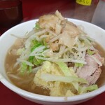 ラーメン二郎 - 食欲が湧き出てくる。